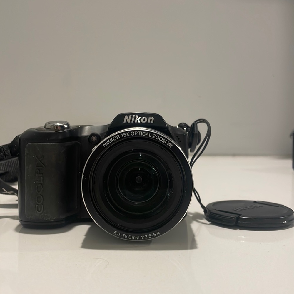 Nikon Cool Pix - 15x